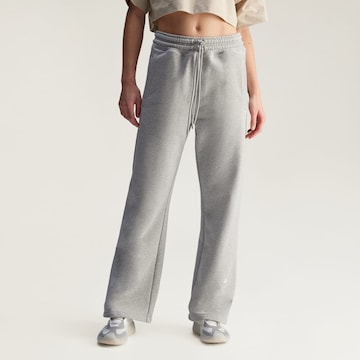 regular Pantaloni sportivi di ADIDAS BY STELLA MCCARTNEY in grigio: frontale