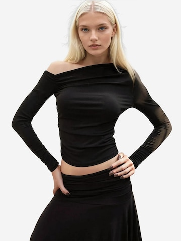 Hiccup Shirt in Zwart: voorkant