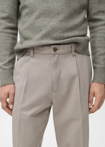MANGO MAN Regular Pleat-Front Pants 'Alicudi' in Grey