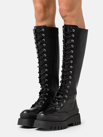 STEVE MADDEN Ботуши с връзки 'Carina' в черно