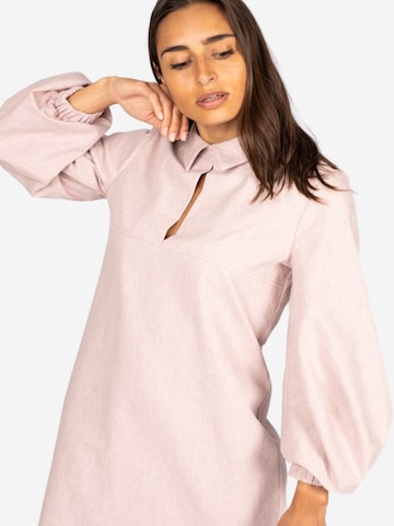 WEARABLE STORIES Kleid 'Axelle' in Pink: Vorderseite