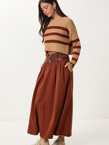 Happiness İstanbul Rock in Braun