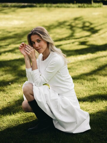 Les Reines Ring 'Branch' in Gold: front