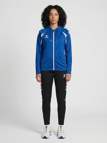 Hummel Sportief sweatshirt in Blauw