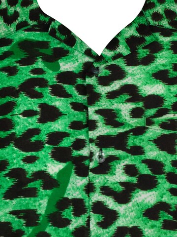 King Kameha Regular fit Button Up Shirt 'Leopard' in Green