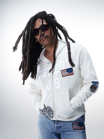 Luka Sabbat for ABOUT YOU Zip-Up Hoodie 'Kai' in White: front