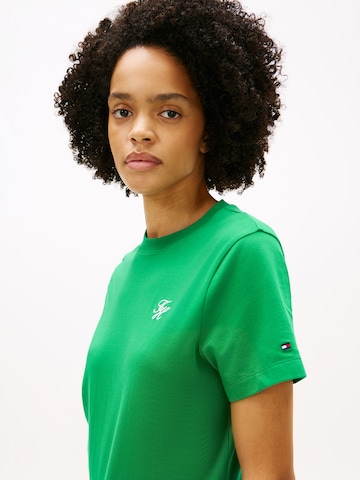Tricou de la TOMMY HILFIGER pe verde