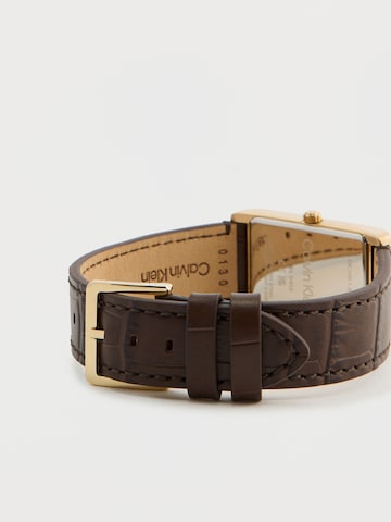 Calvin Klein Аналогов часовник 'Dapper' в кафяво