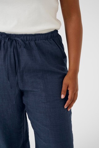 KAFFE CURVE Loosefit Hose 'Ellie' in Blau