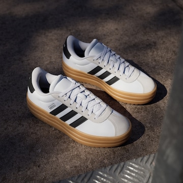 ADIDAS SPORTSWEAR Σνίκερ 'VL Court Bold' σε λευκό