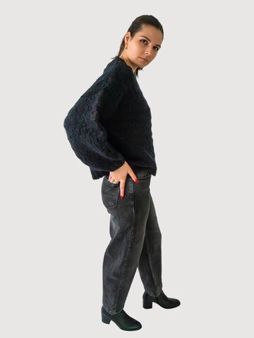 WEARABLE STORIES Sweater 'Simona' in Black