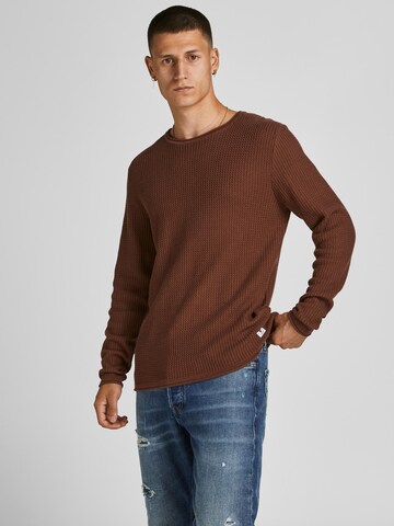 JACK & JONES Regular fit Tröja 'Carlos' i brun: framsida