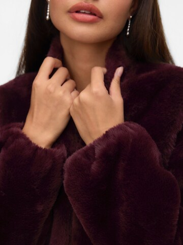 VERO MODA Демисезонная куртка 'VMSONJALIGA' в Красный