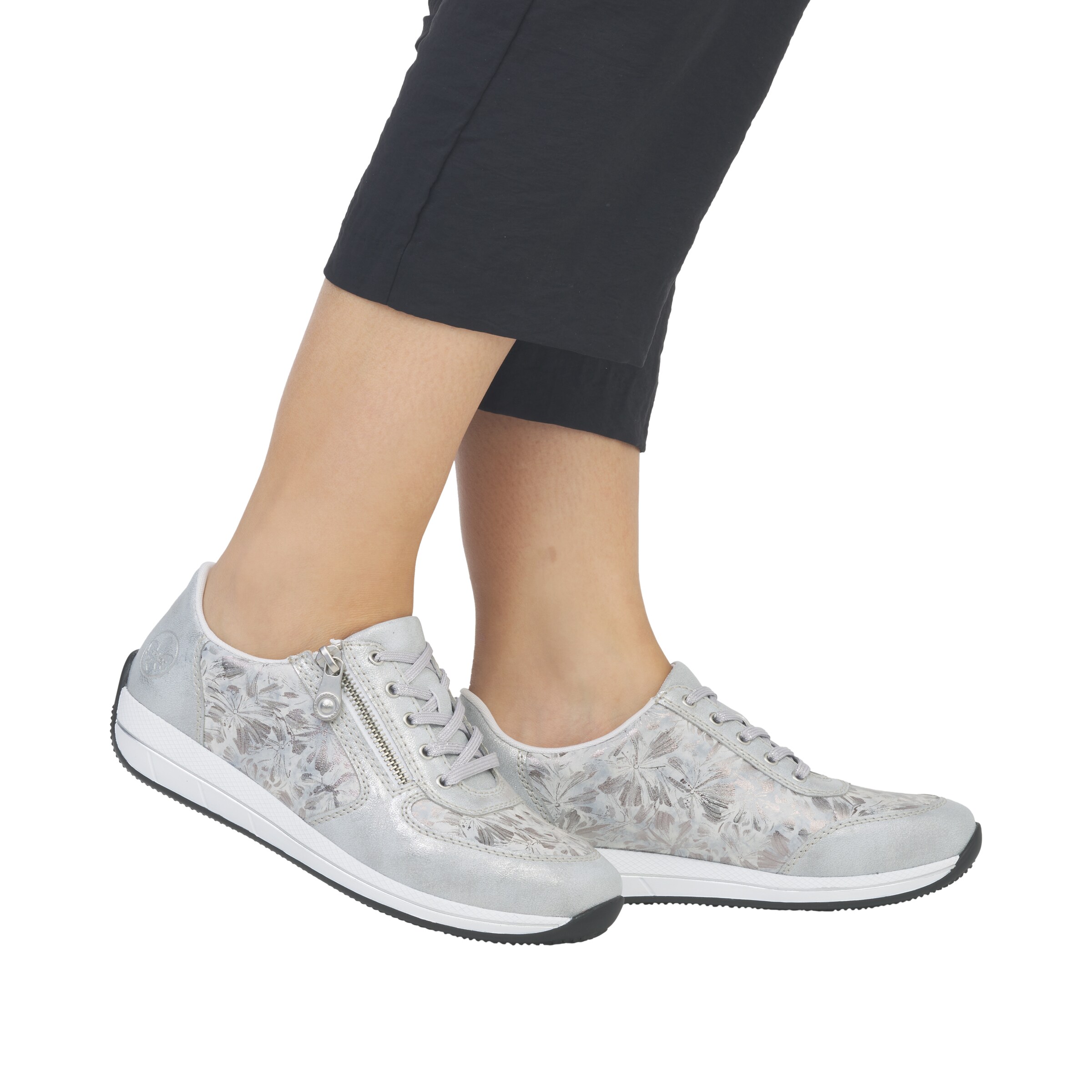 Baskets basses Rieker en blanc