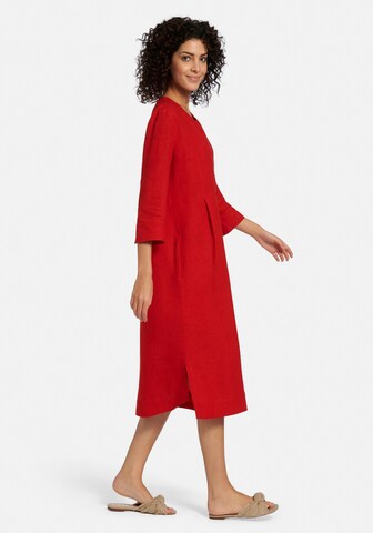 Robe Peter Hahn en rouge