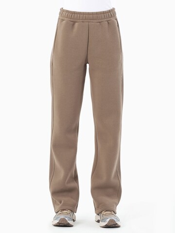 Organication Regular Pants in Brown: front