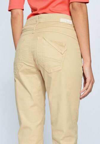 Gang Regular Jeans '94Amelie' in Beige