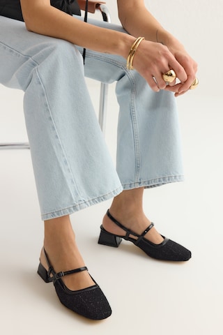 Trendyol - Zapatos destalonado en negro