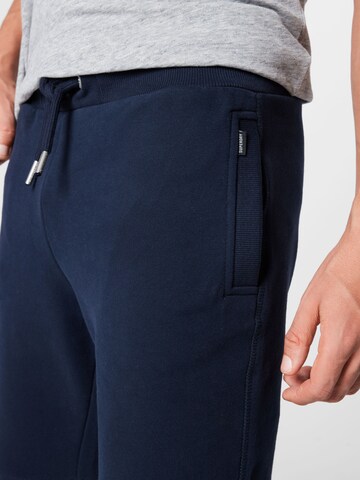 regular Pantaloni di Superdry in blu