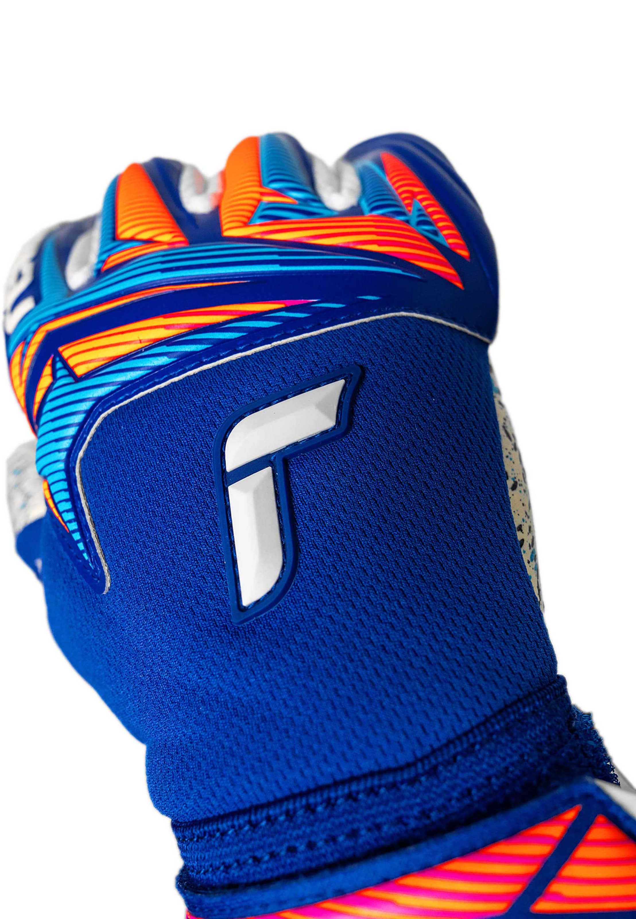 REUSCH Sports gloves 'Attrakt Fusion NC' in Blue