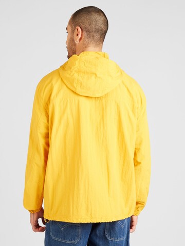 LEVI'S ® Välikausitakki 'Bolinas Anorak' värissä keltainen