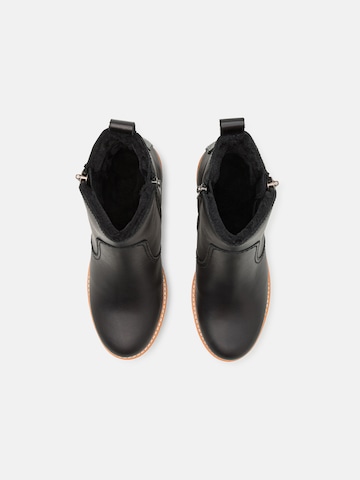 Botine de la PANAMA JACK pe negru