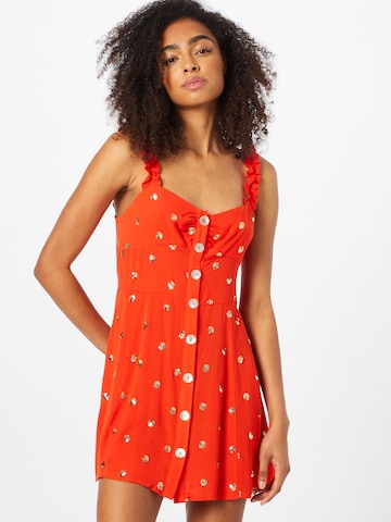 Traffic People - Vestidos camiseiros 'Trance' em vermelho: frente