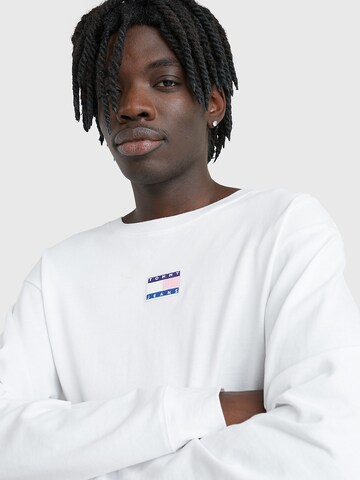 T-Shirt Tommy Jeans en blanc