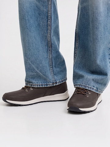 brūns JACK & JONES Klasiskie šņorzābaki 'JFWEATON'