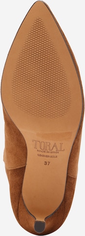 Toral Boots in Brown