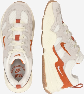 Nike Sportswear - Sapatilhas baixas 'TECH HERA' em bege