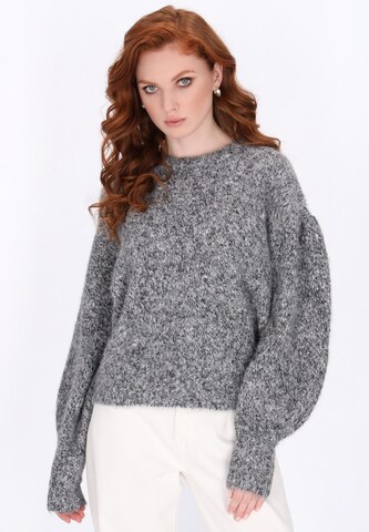 DreiMaster Vintage Sweater in Grey: front