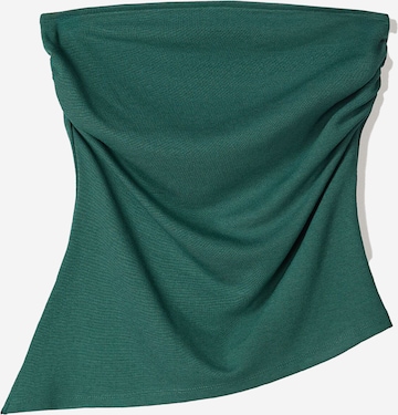 Top di Bershka in verde: frontale