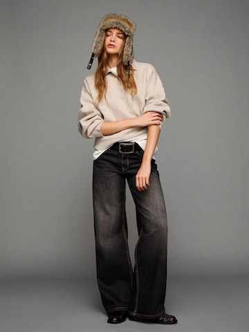 BershkaPulover - smeđa boja