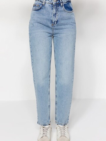 Trendyol Regular Jeans in Blue