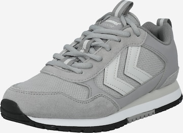 Hummel Running Shoes in Grey: front