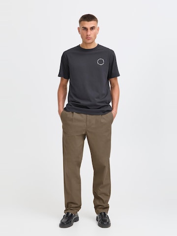 !Solid - regular Pantalón chino ' SDLIAM ' en verde