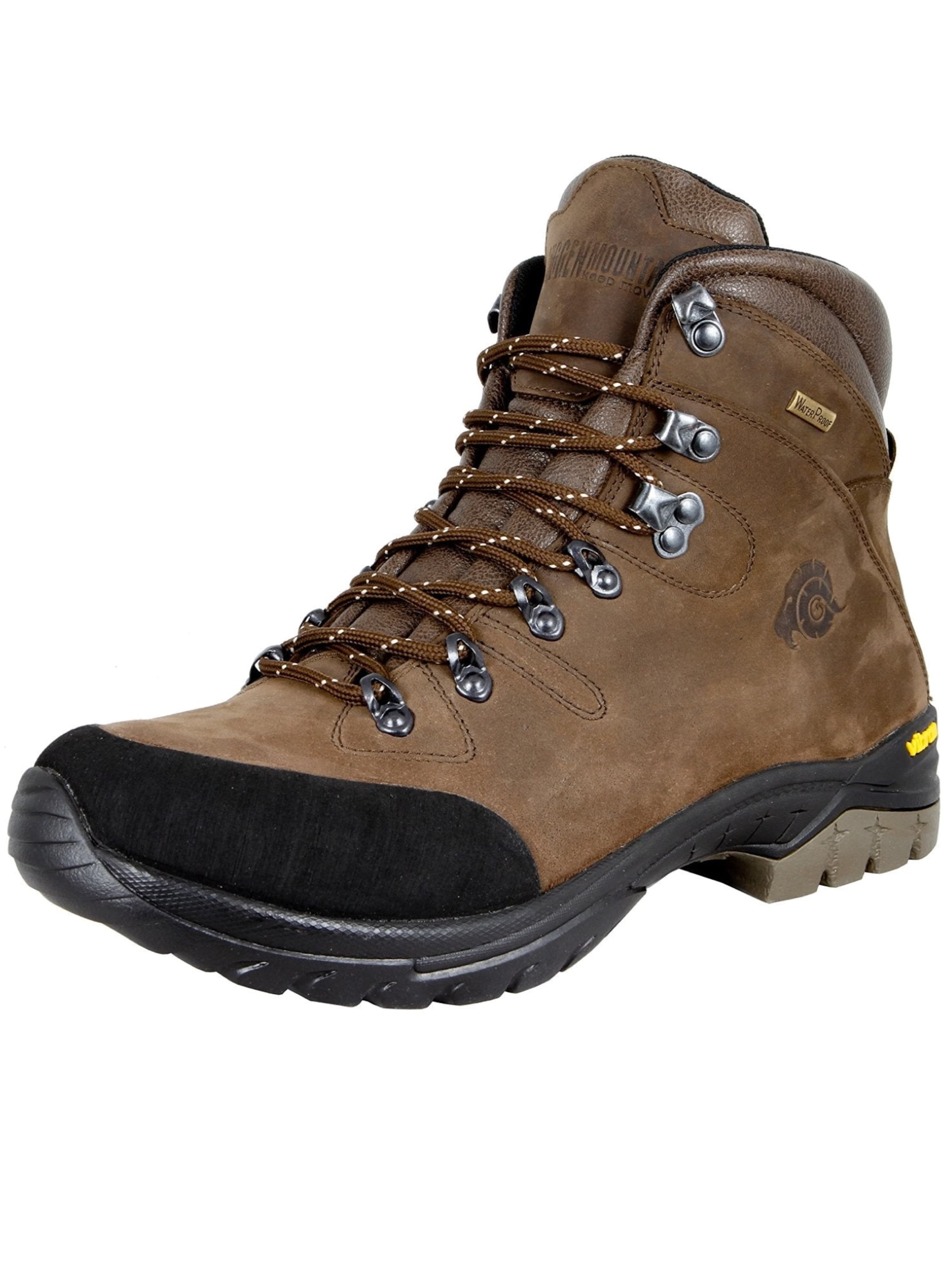 Guggen Mountain Lace-up boots in Brown: front