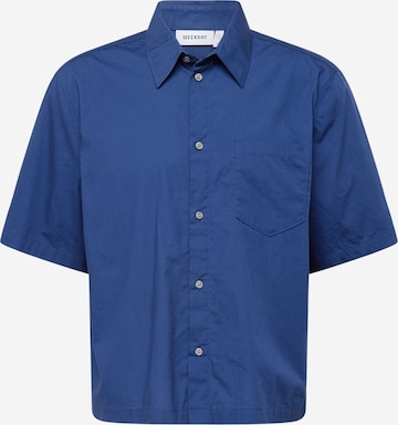 WEEKDAY Comfort fit Srajca 'Tom' | modra barva: sprednja stran