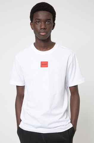 HUGO Red - Camiseta 'Diragolino212' en blanco: frente