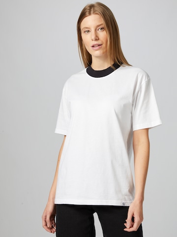 ABOUT YOU x Benny Cristo Shirt 'Gian' in White: front