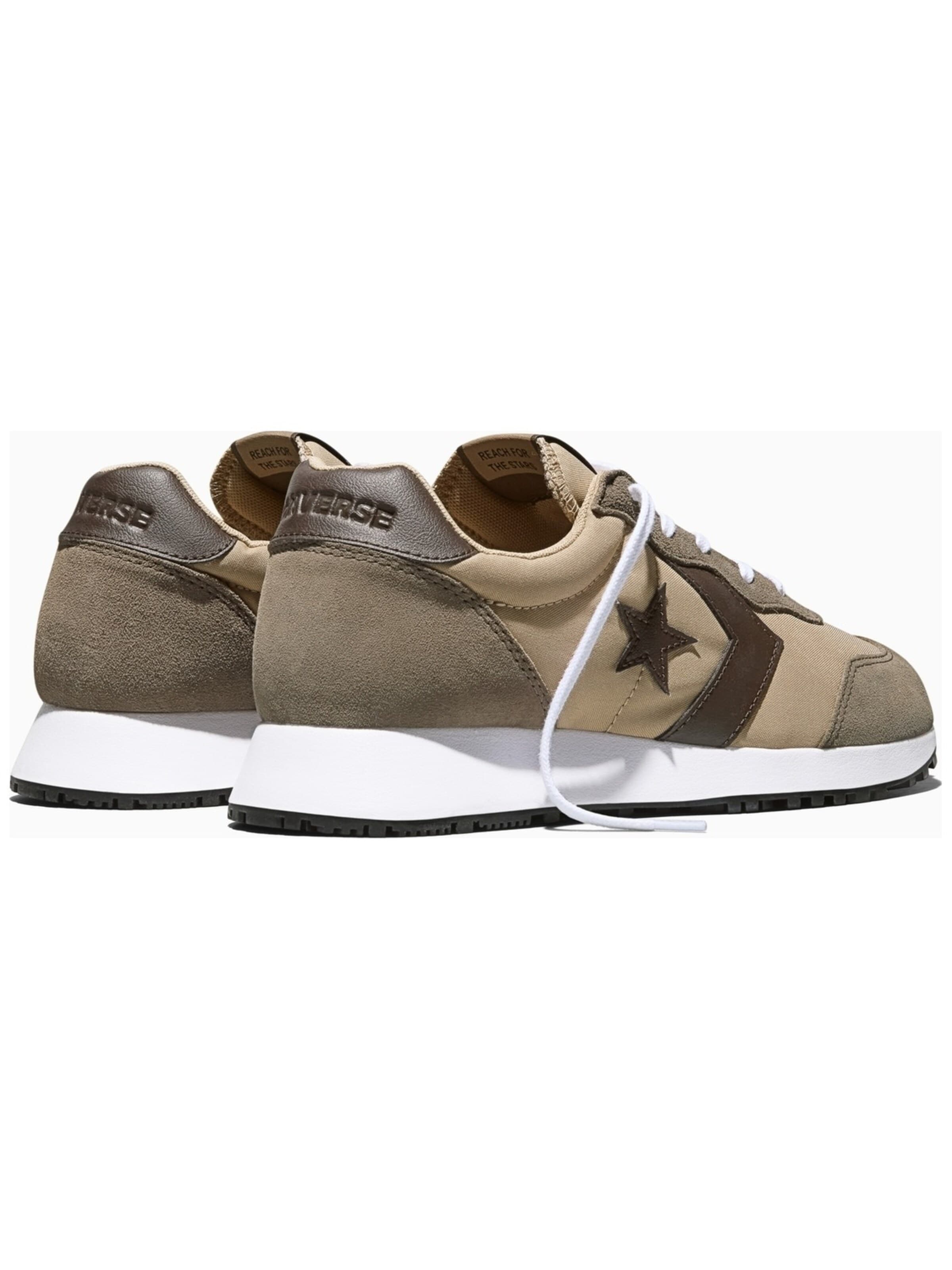 Scarpa sportiva 'Converse Omega Trainer' di CONVERSE in marrone