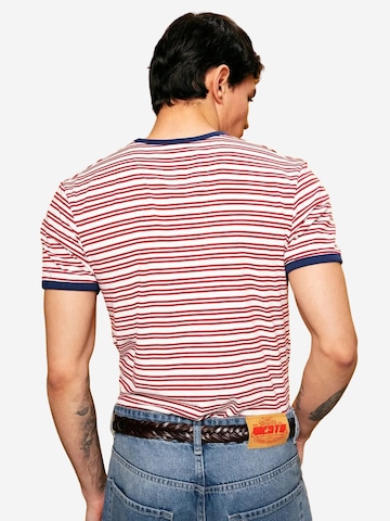 Maglietta di Giesto in rosso