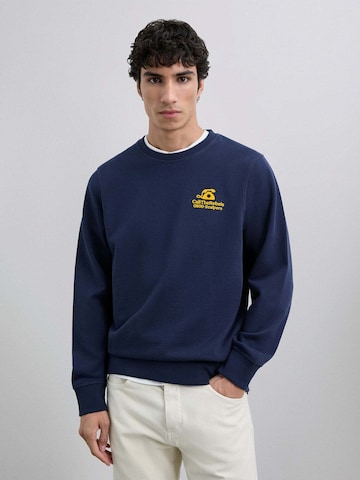 Scalpers Sweatshirt 'Rebels Flock' in Blue: front