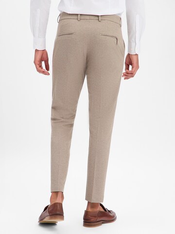 Regular Pantalon à plis 'CIBeppe' CINQUE en marron