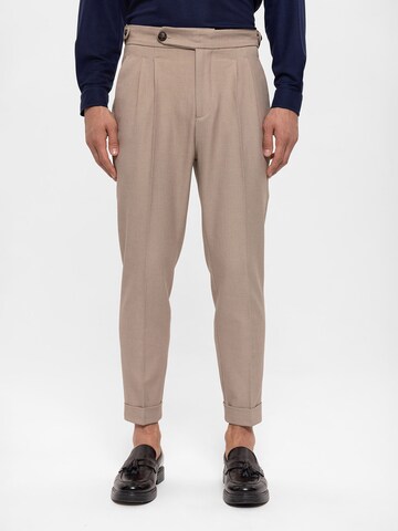 Regular Pantalon à pince Antioch en beige : devant