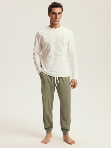 Henderson - Pijama largo 'Local' en beige