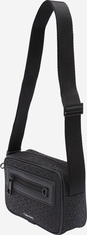 Calvin Klein regular Skuldertaske i sort