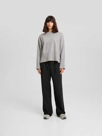 Bershka Pullover in Grau