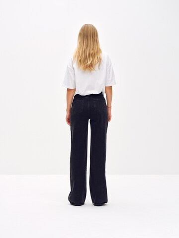 ABOUT YOU x Toni Garrn Wide leg Jeans 'Glenn' in Black